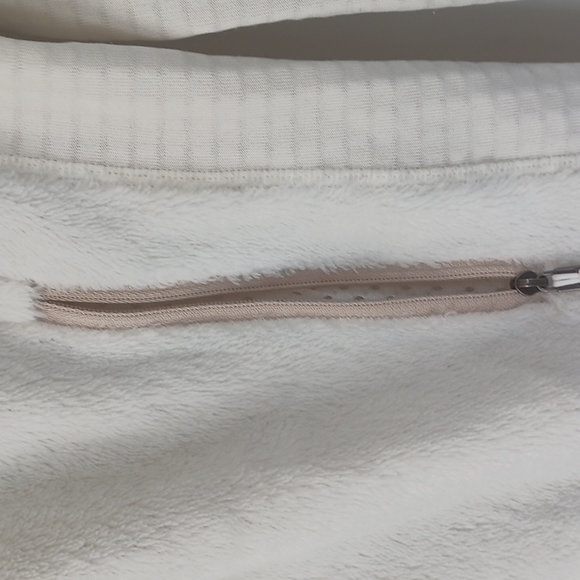 patagonia off white zipper jacket - Picture 4 of 9